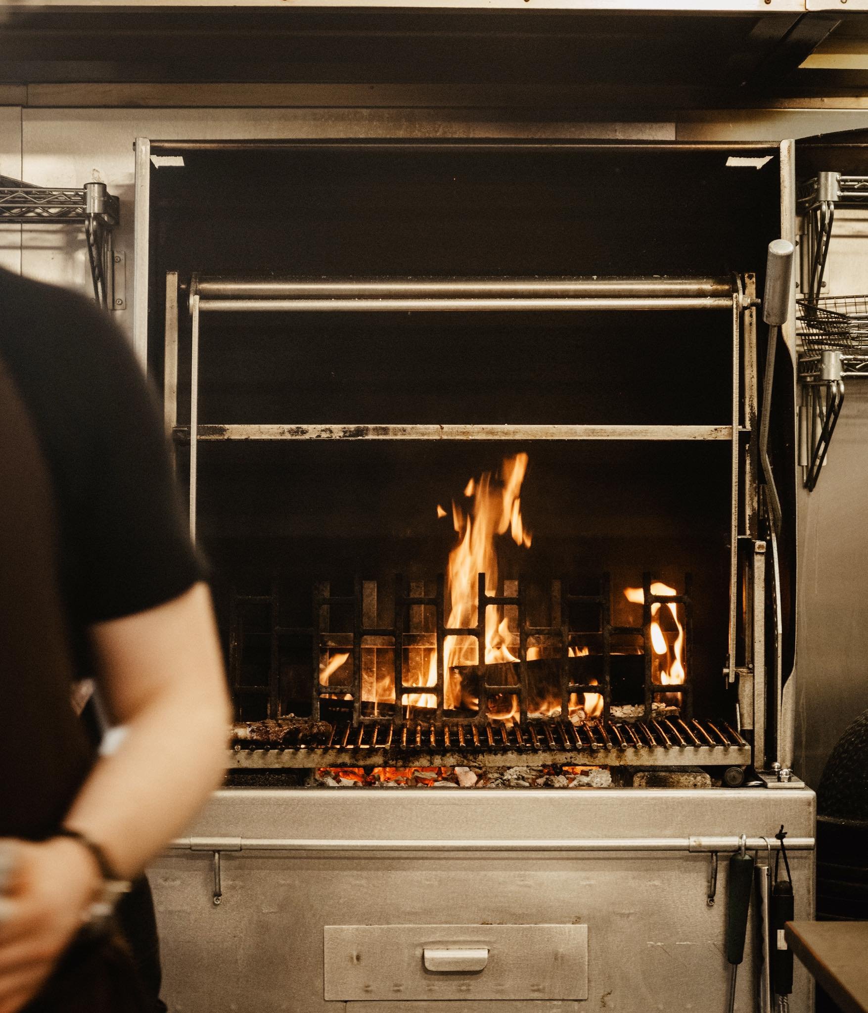 <p>VLEESRESTAURANT DEN DORSVLEGEL</p>